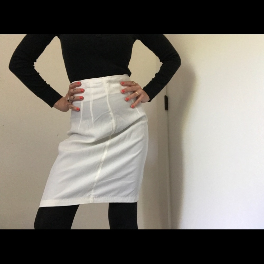 Vintage White Skirt - Picture 2 of 13